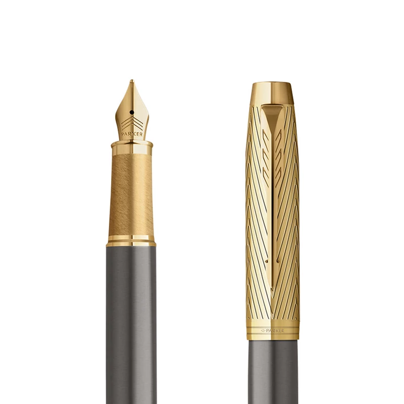 Parker Royal IM Premium Pioneer Arrow töltőtoll szürke cizellált, arany klipsz 2200956